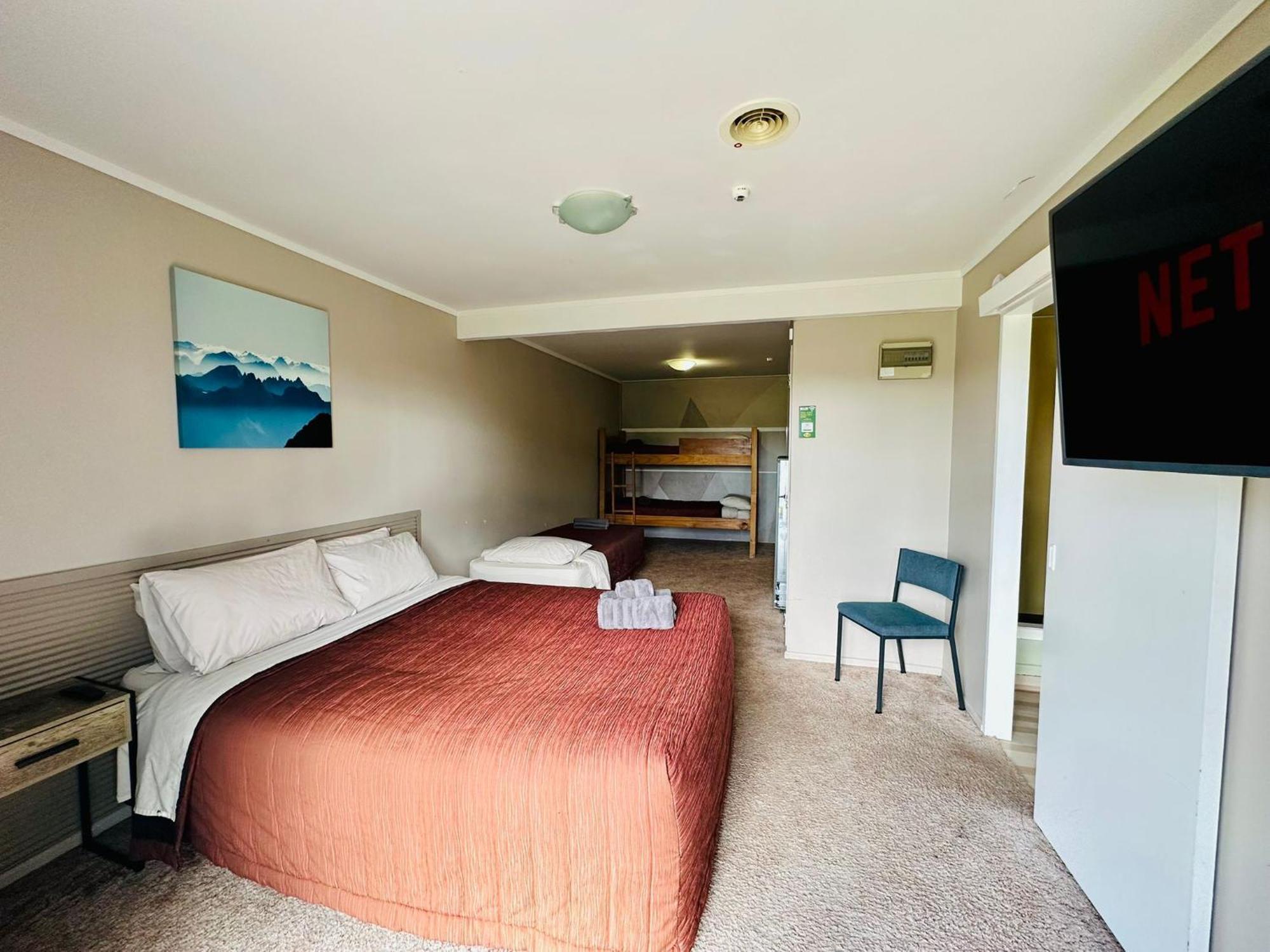 The Crossing Lodge & Backpackers Erua Εξωτερικό φωτογραφία